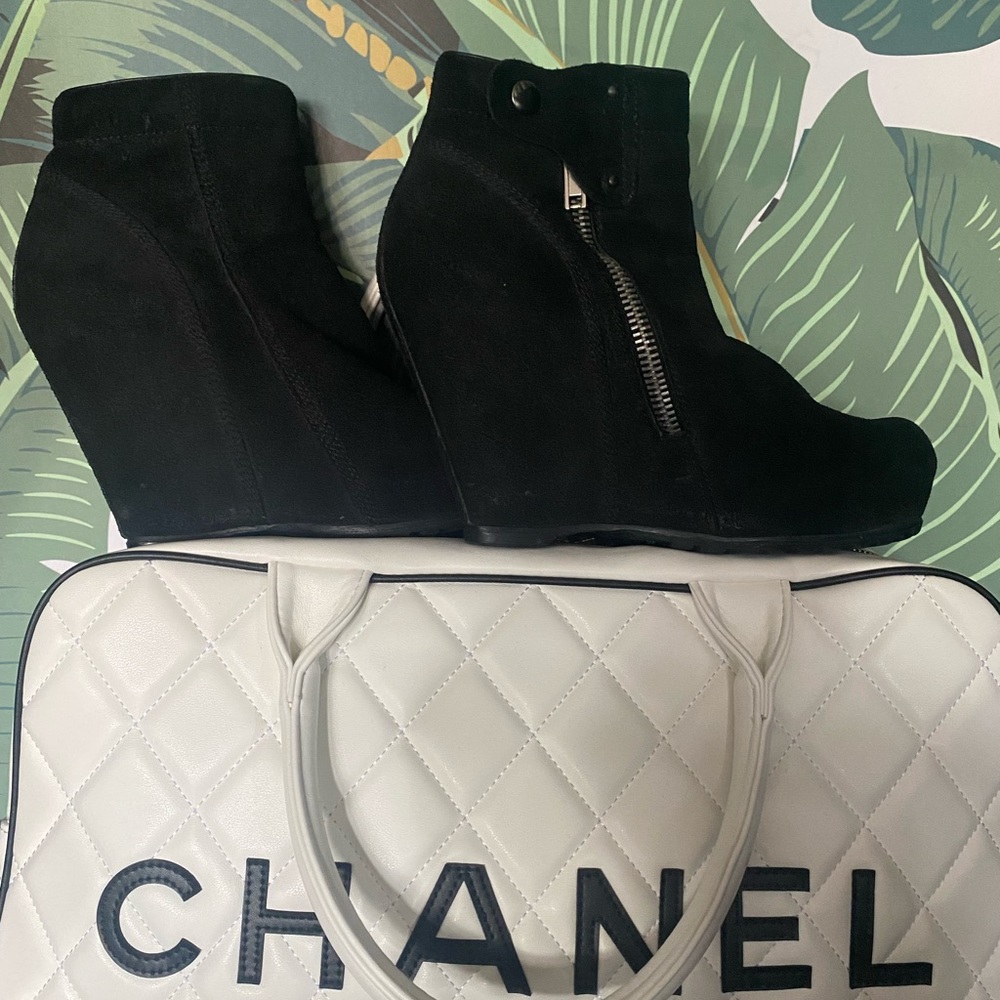 Rick Owens Suede Wedge Boots sole meaures 10.5